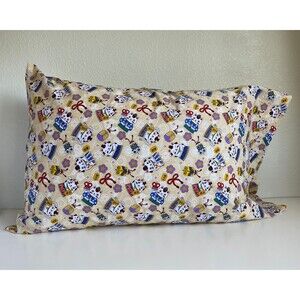 Champagne Maneki-Neko Pattern Pillowcase | Handmade | 100% Cotton